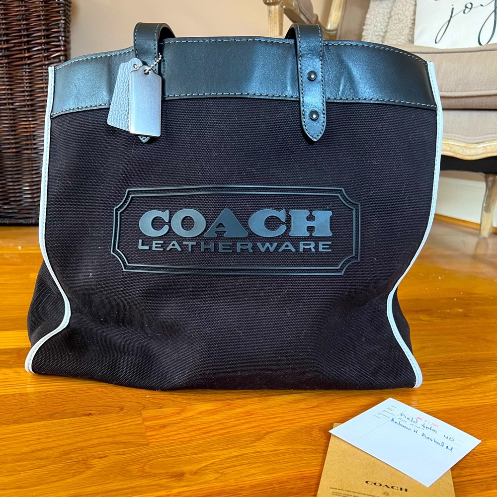 Coach Canvas Field Tote 40